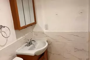 111-19 156th St, Jamaica, NY 11433 - Photo 18