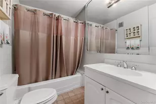 25 Chapel Pl, Great Neck, NY 11021 - Photo 14