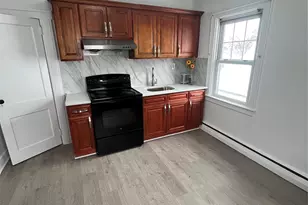 535 N 2nd St, New Hyde Park, NY 11040 - Photo 2