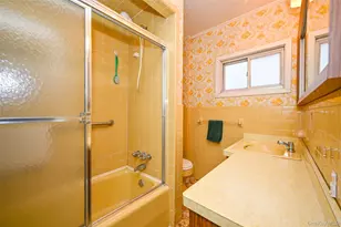 89-94 215th Pl, Queens Village, NY 11427 - Photo 10