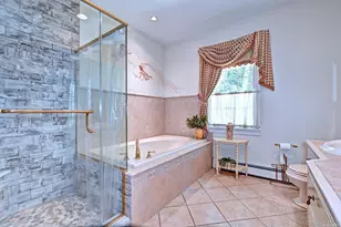 3 Leahs, Smithtown, NY 11787 - Photo 12