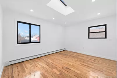 19311 120th Avenue, Saint Albans, NY 11412 - Photo 10