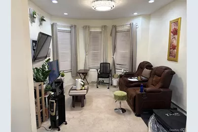 1039 Olmstead Avenue, Bronx, NY 10472 - Photo 4