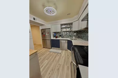 128 Santa Barbara Drive #128, Plainview, NY 11803 - Photo 8