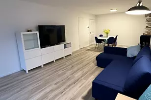 128 Santa Barbara Dr, Plainview, NY 11803 - Photo 10