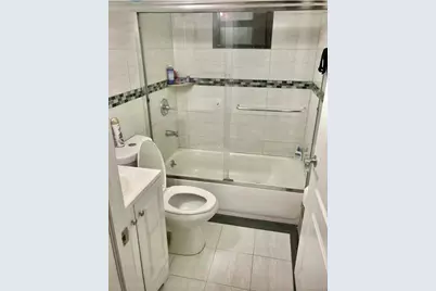 131-07 Liberty Avenue, Richmond Hill, NY 11419 - Photo 8