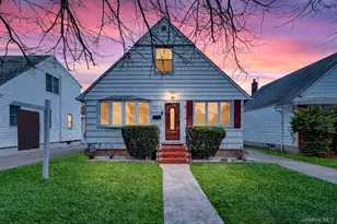 932 Cherry Ln, Floral Park, NY 11001 - Photo 28