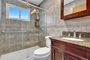 932 Cherry Ln, Floral Park, NY 11001 - Photo 16