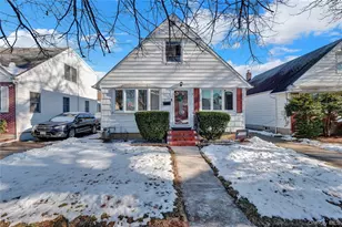 932 Cherry Ln, Floral Park, NY 11001 - Photo 1