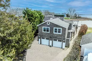 7 Springville Cir, Hampton Bays, NY 11946 - Photo 2