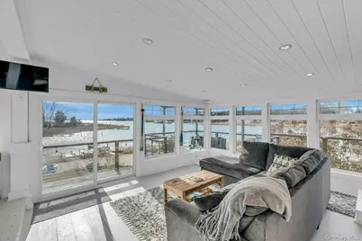 7 Springville Circle, Hampton Bays, NY 11946 - Photo 6