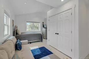 7 Springville Cir, Hampton Bays, NY 11946 - Photo 22