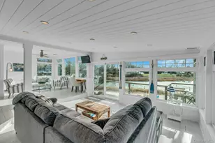 7 Springville Cir, Hampton Bays, NY 11946 - Photo 4