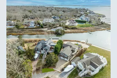 7 Springville Circle, Hampton Bays, NY 11946 - Photo 32