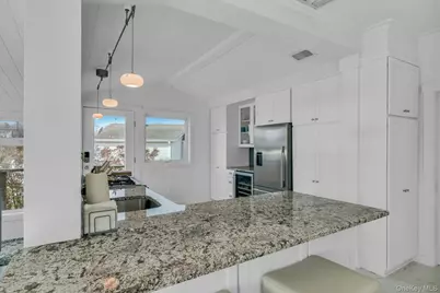 7 Springville Circle, Hampton Bays, NY 11946 - Photo 10