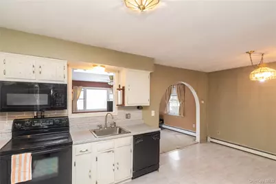 32 Elizabeth Drive, Hopewell Junction, NY 12533 - Photo 24