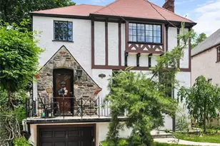 19 Fairway St, Mount Vernon, NY 10552 - Photo 2