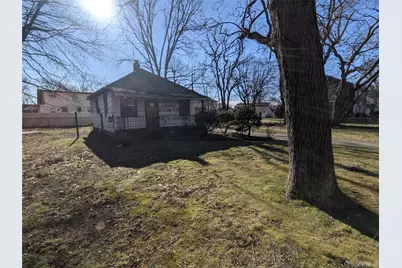 76 Cumberland Avenue, Roosevelt, NY 11575 - Photo 4