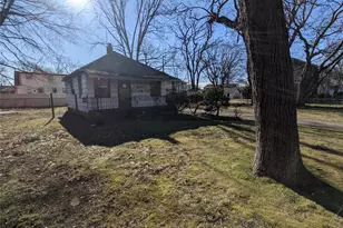 76 Cumberland Ave, Roosevelt, NY 11575 - Photo 4