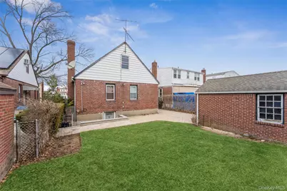 1119 Theodora Street, Franklin Square, NY 11010 - Photo 14