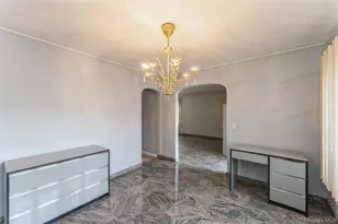 1119 Theodora St, Franklin Square, NY 11010 - Photo 4