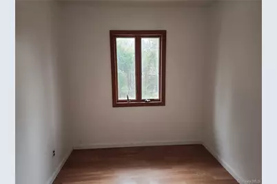 624 Montauk Highway, West Islip, NY 11795 - Photo 8