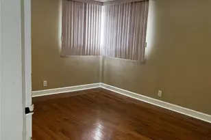 83-12 253rd St, Bellerose, NY 11426 - Photo 4