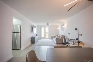 230 W Broadway, Long Beach, NY 11561 - Photo 10