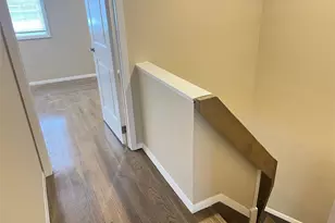 60 N Marwood Rd, Port Washington, NY 11050 - Photo 10