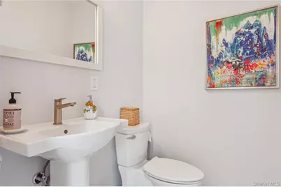 [Address not provided], Southold, NY 11971 - Photo 26