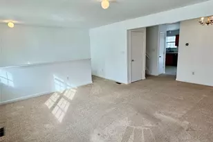 23 Peach Pl, Middletown, NY 10940 - Photo 6