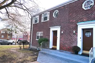131-66 234th St, Rosedale, NY 11422 - Photo 4