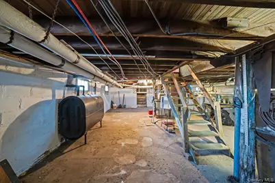 4 W William Street, Bay Shore, NY 11706 - Photo 22