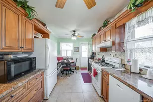 4 W William St, Bay Shore, NY 11706 - Photo 10