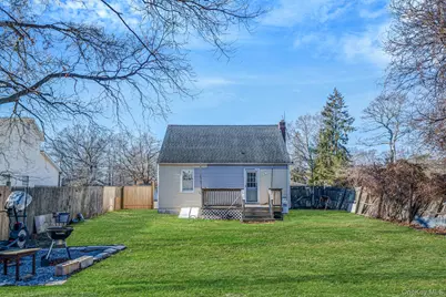 476 Revilo Avenue, Shirley, NY 11967 - Photo 4