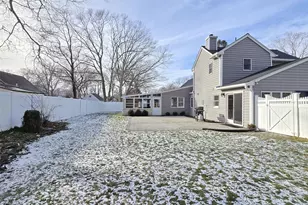 2 Franklin St, Coram, NY 11727 - Photo 26