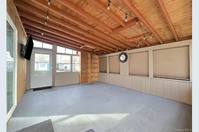 2 Franklin Street, Coram, NY 11727 - Photo 24