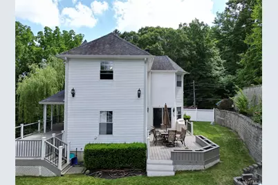 21 Beach Plum Drive, Centerport, NY 11721 - Photo 18