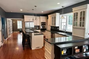 21 Beach Plum Dr, Centerport, NY 11721 - Photo 4