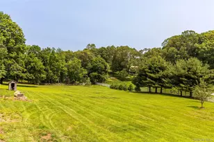 310 Mt Holly Rd, Katonah, NY 10536 - Photo 6