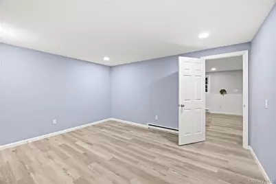 25 Lincoln Avenue, Ronkonkoma, NY 11779 - Photo 26