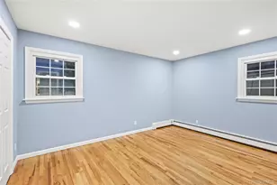 25 Lincoln Ave, Ronkonkoma, NY 11779 - Photo 12