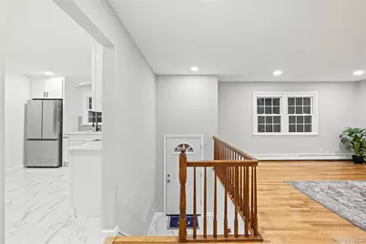 25 Lincoln Avenue, Ronkonkoma, NY 11779 - Photo 2