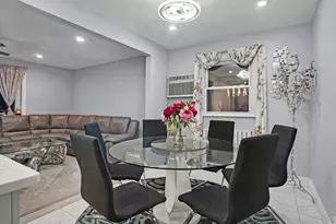 82-68 Little Neck Pkwy, Floral Park, NY 11004 - Photo 24