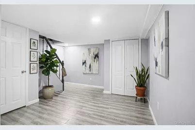 8268 Little Neck Parkway, Floral Park, NY 11004 - Photo 22