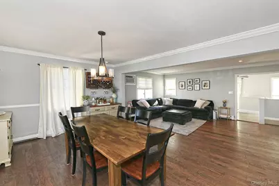 40 Knoll Lane, Levittown, NY 11756 - Photo 12