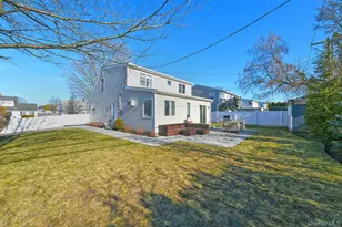 40 Knoll Ln, Levittown, NY 11756 - Photo 28