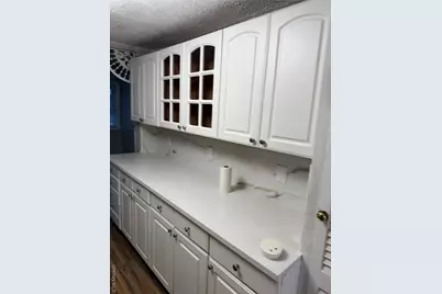18 Leach Street, Lynbrook, NY 11563 - Photo 8