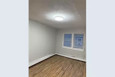 18 Leach Street, Lynbrook, NY 11563 - Photo 2