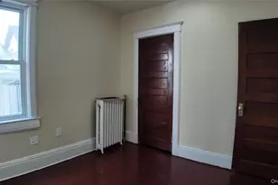 8 Morris Crescent, Yonkers, NY 10705 - Photo 12